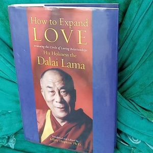 Dalai Lama hardcover Book